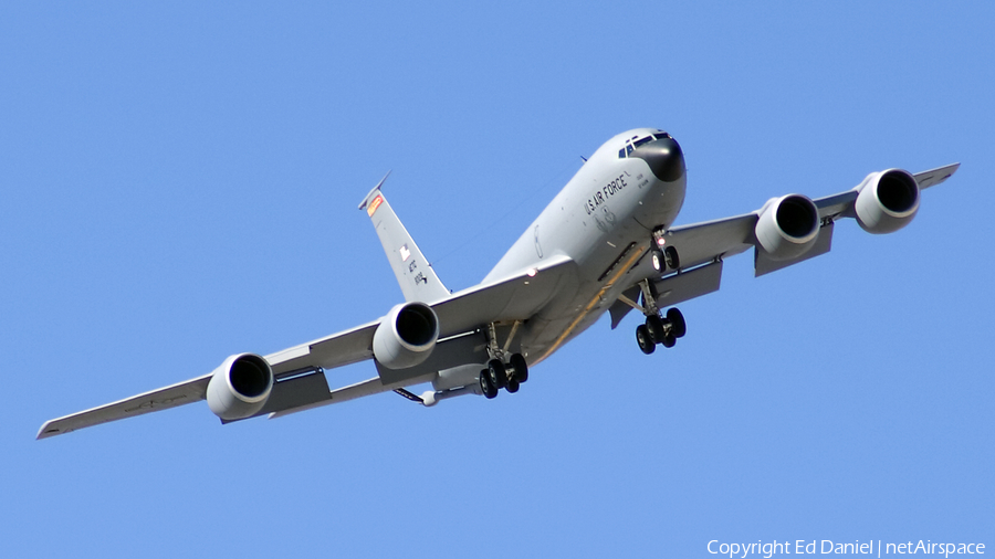 United States Air Force Boeing KC-135R Stratotanker (63-8028) | Photo 366745