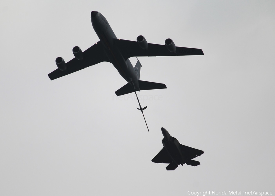 United States Air Force Boeing KC-135R Stratotanker (63-8032) | Photo 306791