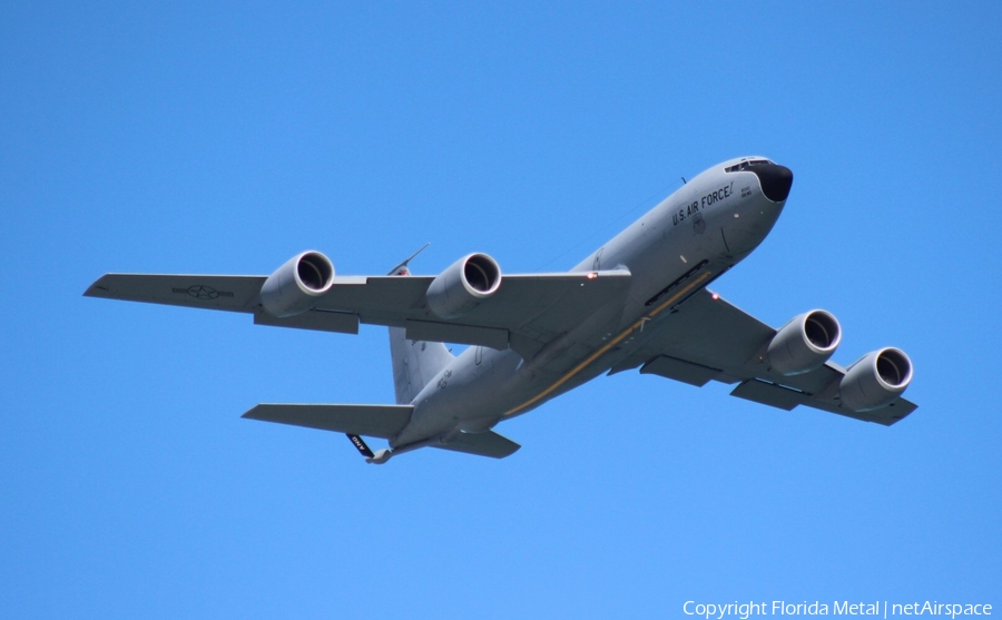 United States Air Force Boeing KC-135R Stratotanker (63-8040) | Photo 301845