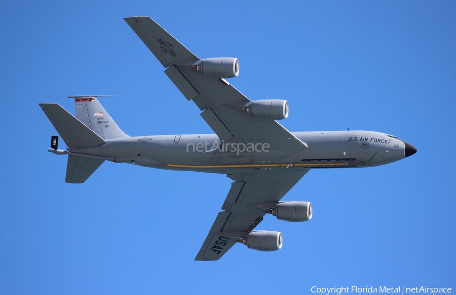 United States Air Force Boeing KC-135R Stratotanker (63-8040) | Photo 457129