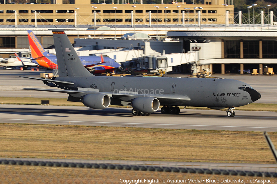 United States Air Force Boeing KC-135R Stratotanker (63-8883) | Photo 152346