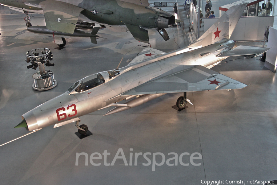 Soviet Union Air Force Mikoyan-Gurevich MiG-21F-13 Fishbed-C (63 RED) | Photo 5667