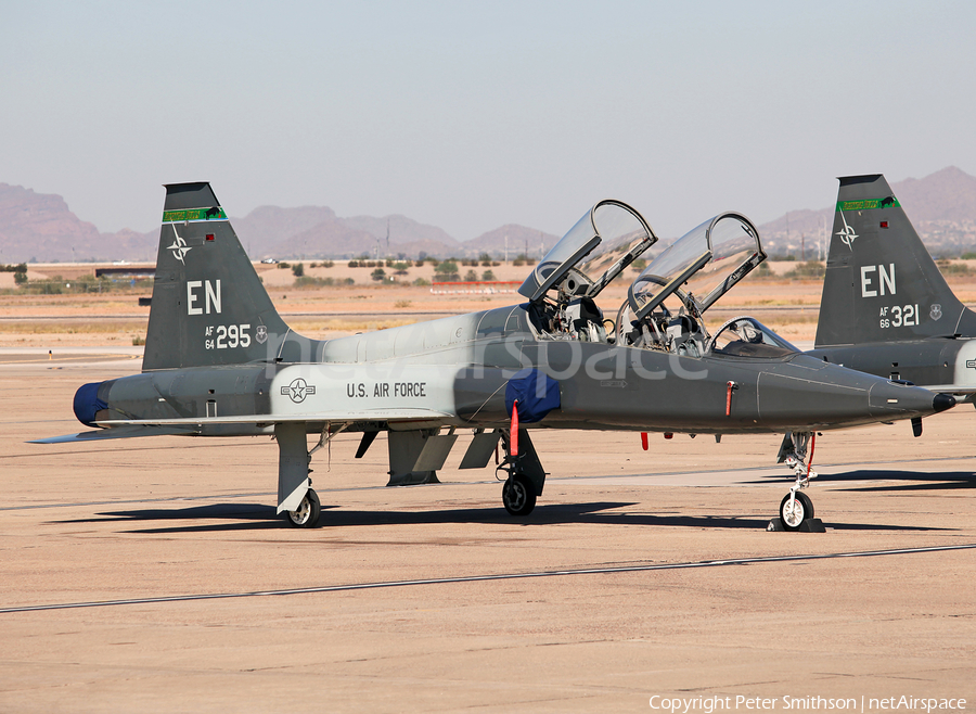 United States Air Force Northrop T-38C Talon (64-13295) | Photo 219432