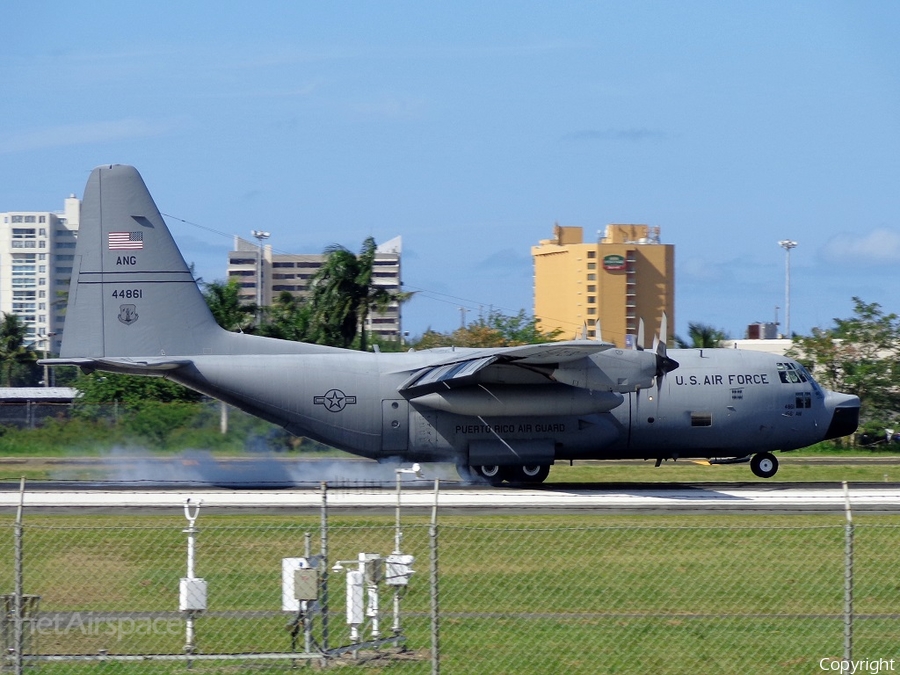 United States Air Force Lockheed WC-130H Weatherbird (64-14861) | Photo 42624