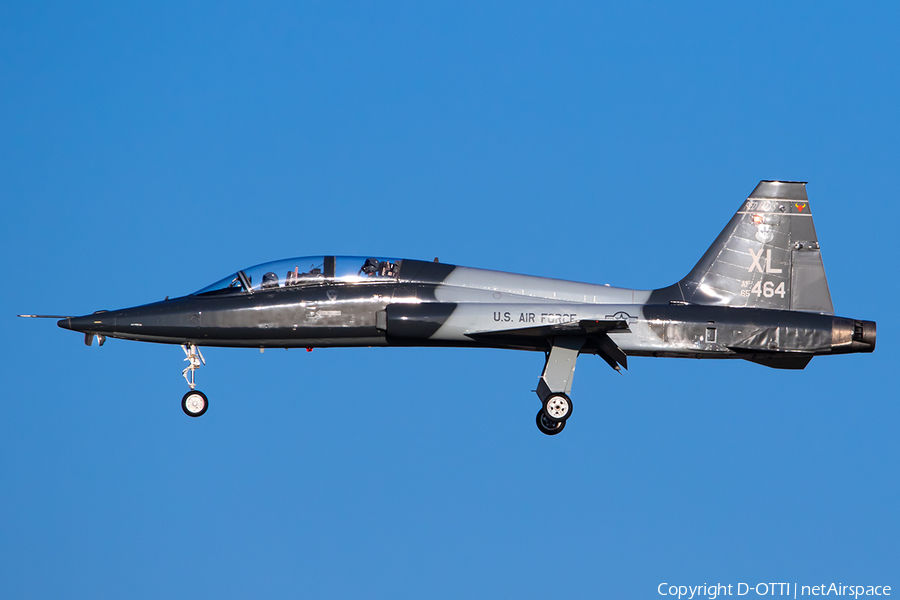 United States Air Force Northrop T-38C Talon (65-10464) | Photo 674952