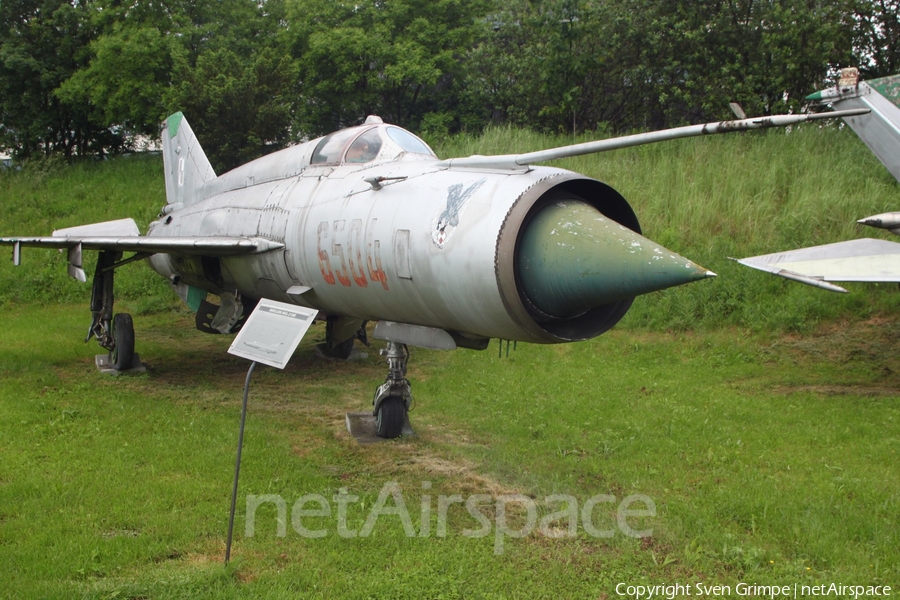 Polish Air Force (Siły Powietrzne) Mikoyan-Gurevich MiG-21MF Fishbed-J (6504) | Photo 333473
