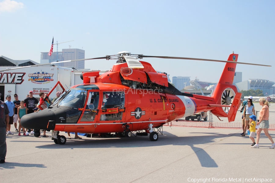 United States Coast Guard Aerospatiale HH-65C Dolphin (6588) | Photo 308731