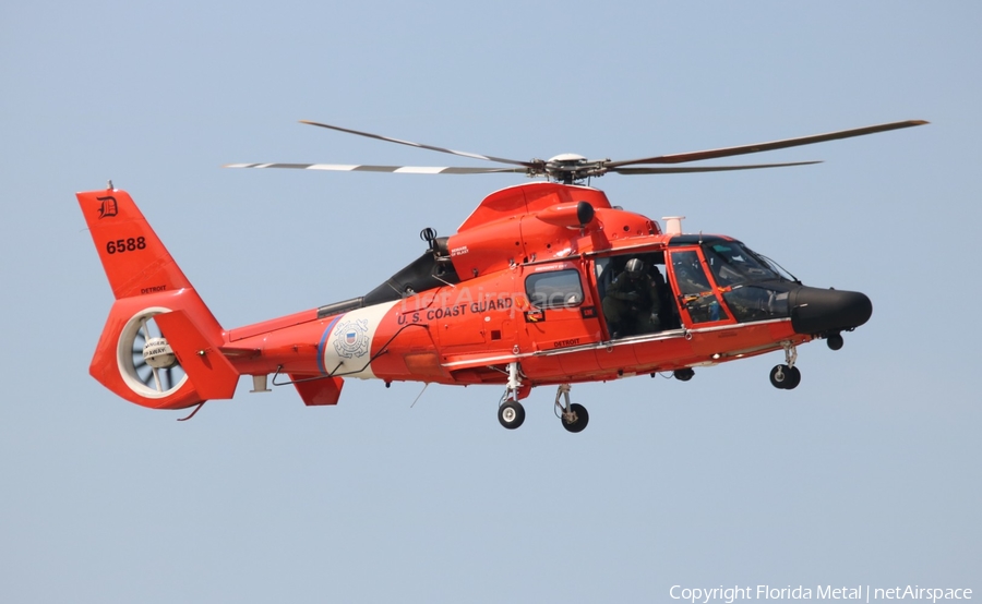 United States Coast Guard Aerospatiale HH-65C Dolphin (6588) | Photo 464699