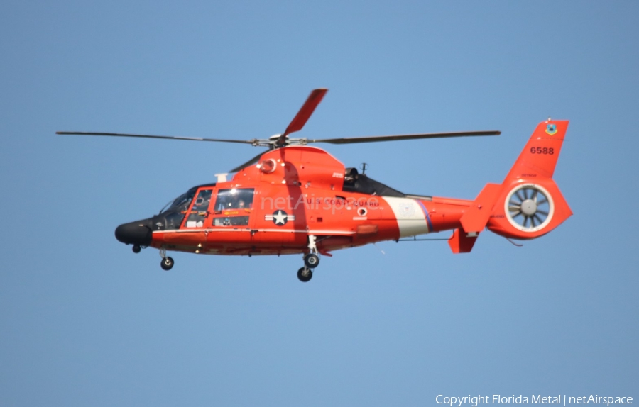 United States Coast Guard Aerospatiale HH-65C Dolphin (6588) | Photo 308732