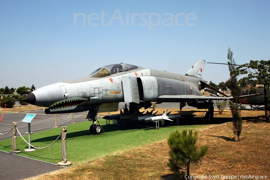 Turkish Air Force (Türk Hava Kuvvetleri) McDonnell Douglas F-4E Phantom II (67-0360) | Photo 90132