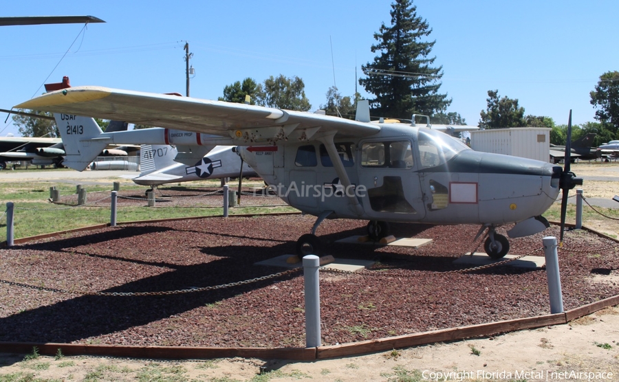 United States Air Force Cessna O-2A Super Skymaster (67-21413) | Photo 328955