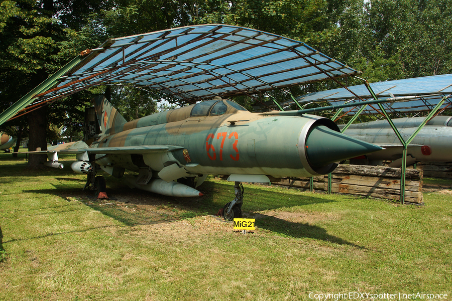 East German Air Force Mikoyan-Gurevich MiG-21MF Fishbed-J (673) | Photo 320472