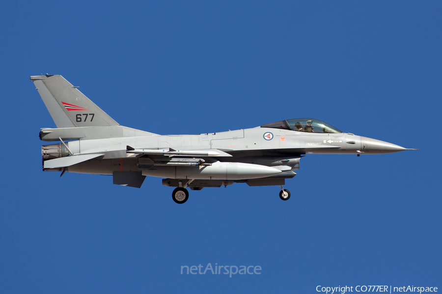Royal Norwegian Air Force General Dynamics F-16AM Fighting Falcon (677) | Photo 69324