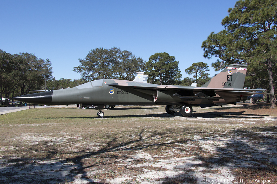 United States Air Force General Dynamics F-111E Aardvark (68-0058) | Photo 535352