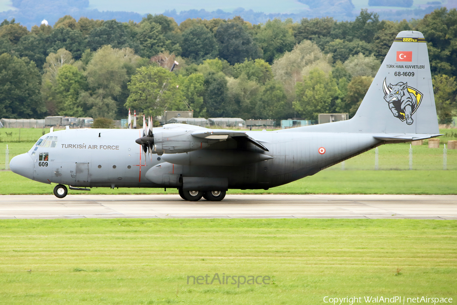 Turkish Air Force (Türk Hava Kuvvetleri) Lockheed C-130EM Hercules (68-01609) | Photo 527585