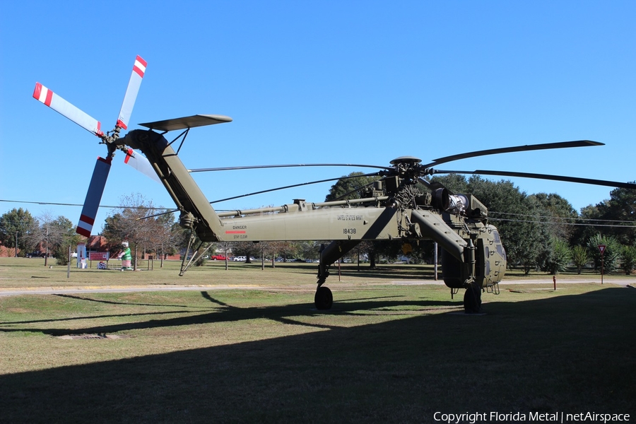 United States Army Sikorsky CH-54A Tarhe (68-18438) | Photo 458638