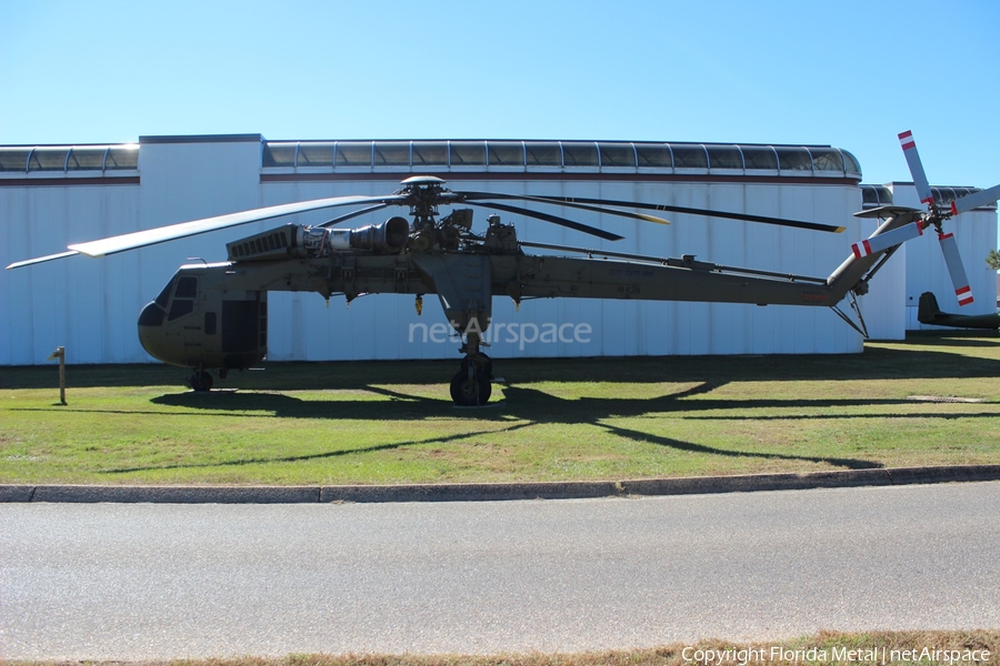 United States Army Sikorsky CH-54A Tarhe (68-18438) | Photo 458639