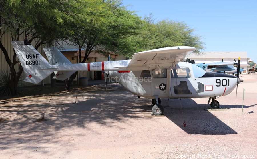 United States Air Force Cessna O-2A Super Skymaster (68-6901) | Photo 458566