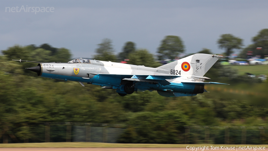 Romanian Air Force (Forțele Aeriene Române) Mikoyan-Gurevich MiG-21MF-75 Lancer C (6824) | Photo 341342