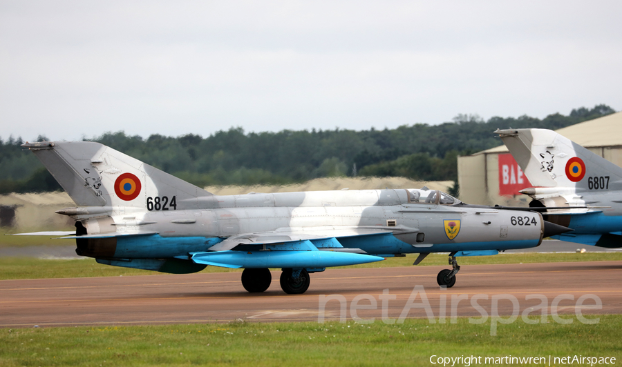 Romanian Air Force (Forțele Aeriene Române) Mikoyan-Gurevich MiG-21MF-75 Lancer C (6824) | Photo 342065