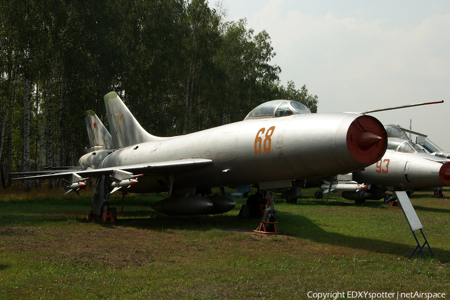 Soviet Union Air Force Sukhoi Su-9B Fishpot B (68 RED) | Photo 345311