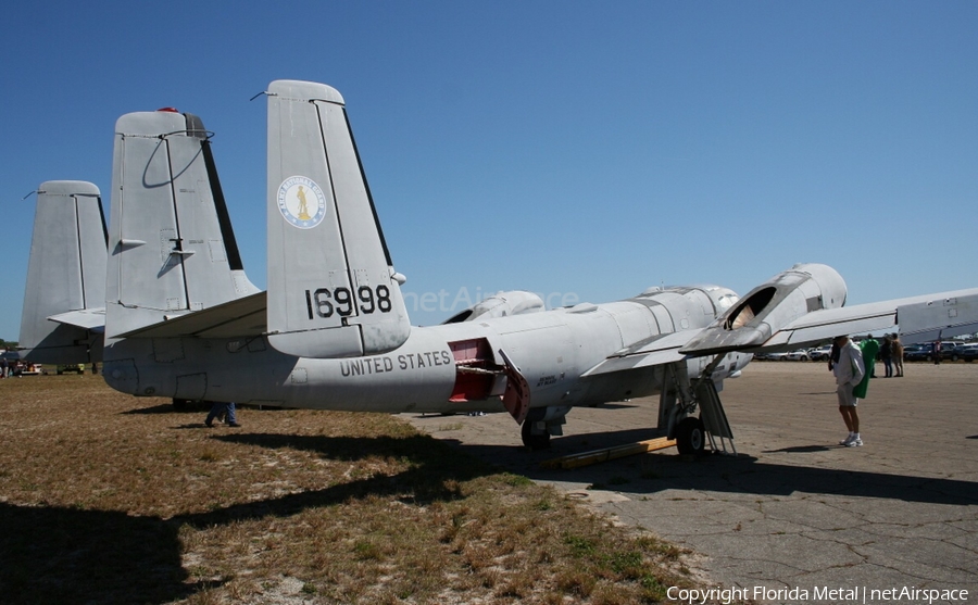 United States Army Grumman OV-1D Mohawk (69-16998) | Photo 458707