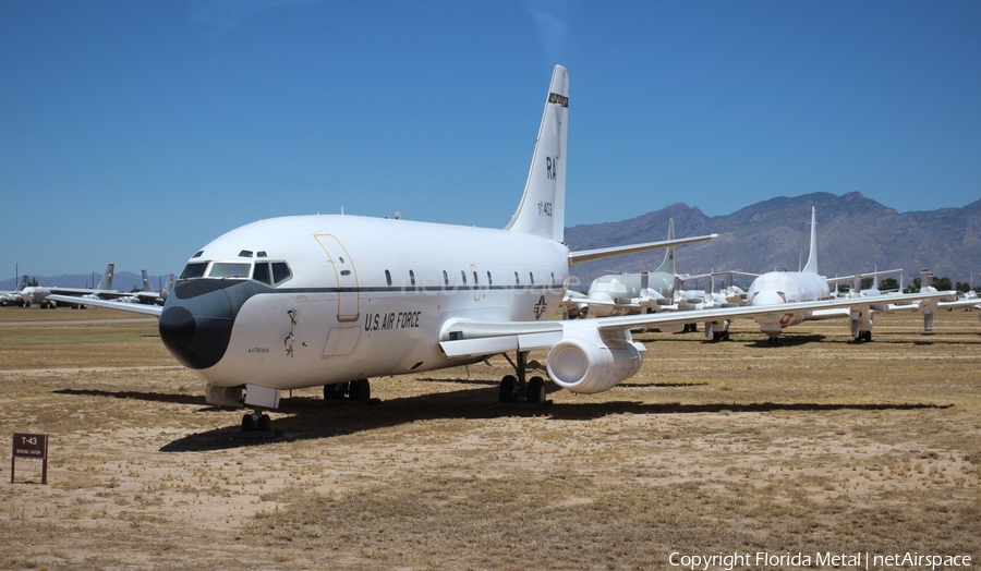 United States Air Force Boeing T-43A / 737-253(Adv) (71-1403) | Photo 331109