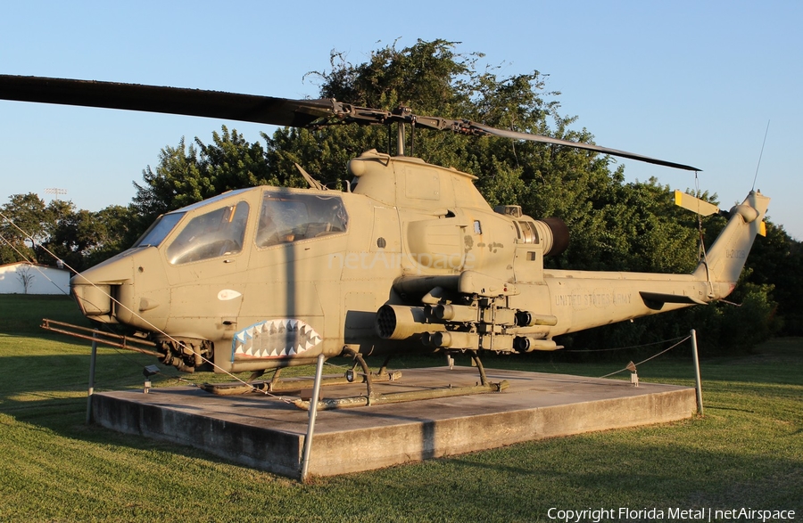 United States Army Bell AH-1F Cobra (71-21028) | Photo 331111