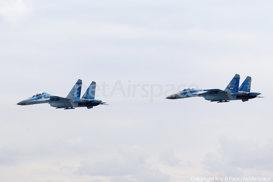 Ukrainian Air Force Sukhoi Su-27UBM1 Flanker C (71 BLUE) | Photo 125241