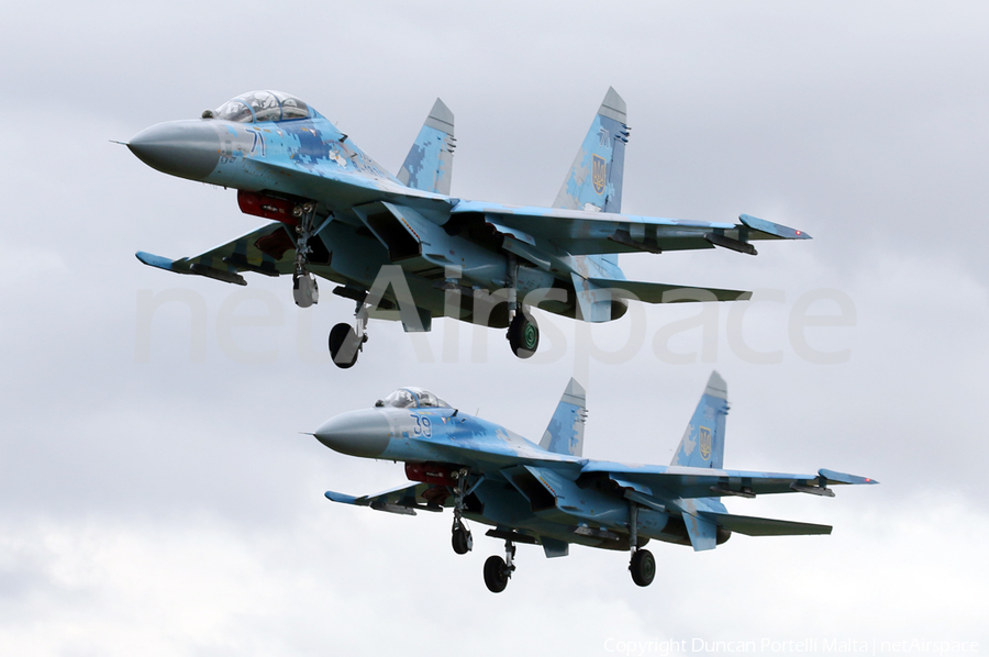 Ukrainian Air Force Sukhoi Su-27UBM1 Flanker C (71 BLUE) | Photo 379819