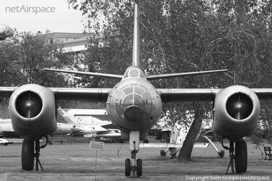 Polish Air Force (Siły Powietrzne) Ilyushin Il-28R Beagle (72) | Photo 329267