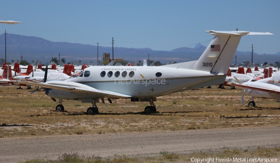 United States Air Force Beech C-12C Huron (73-1210) | Photo 331128