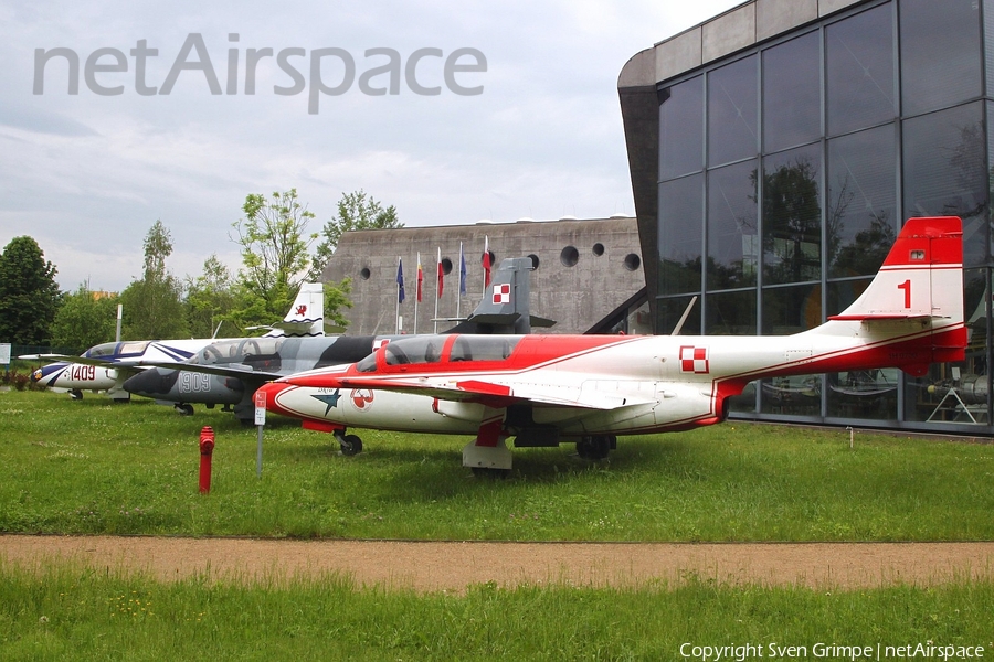 Polish Air Force (Siły Powietrzne) PZL-Mielec TS-11 Bis B Iskra (730) | Photo 335491