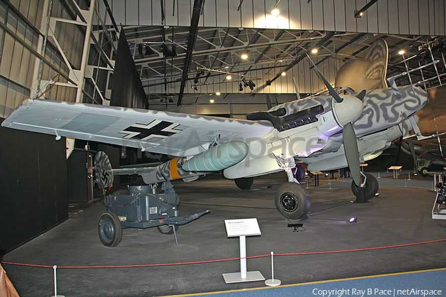 Luftwaffe Messerschmitt Bf 110 (D5RL) | Photo 68013