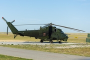 Polish Army (Siły Zbrojne Rzeczypospolitej Polskiej) Mil Mi-24V Hind-E (738) at  Depultycze Krolewskie, Poland