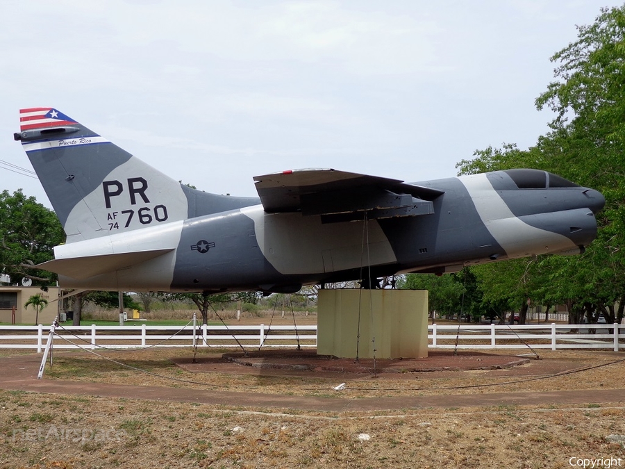 United States Air Force LTV A-7D Corsair II (74-0760) | Photo 50529