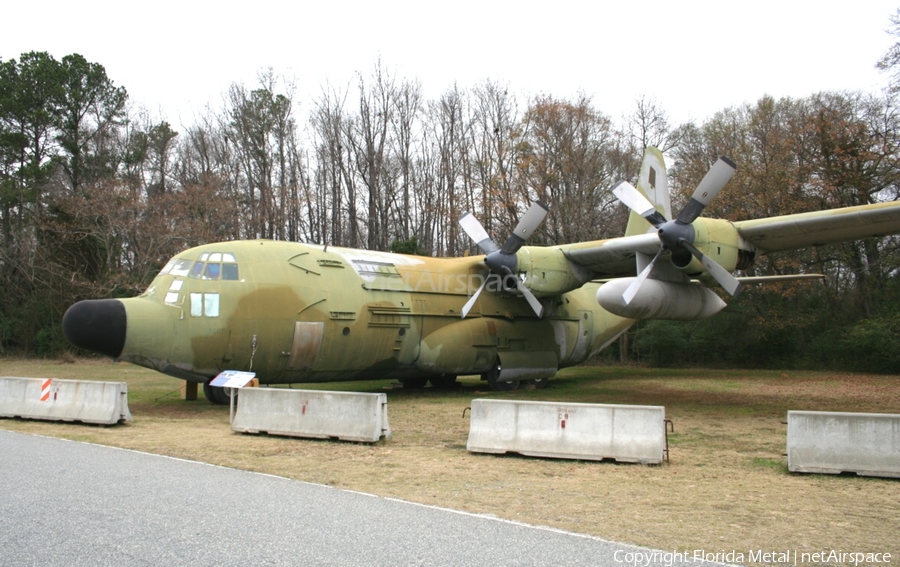 United States Air Force Lockheed C-130H Hercules (74-1686) | Photo 459143