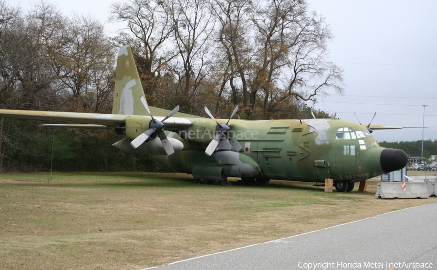 United States Air Force Lockheed C-130H Hercules (74-1686) | Photo 459144