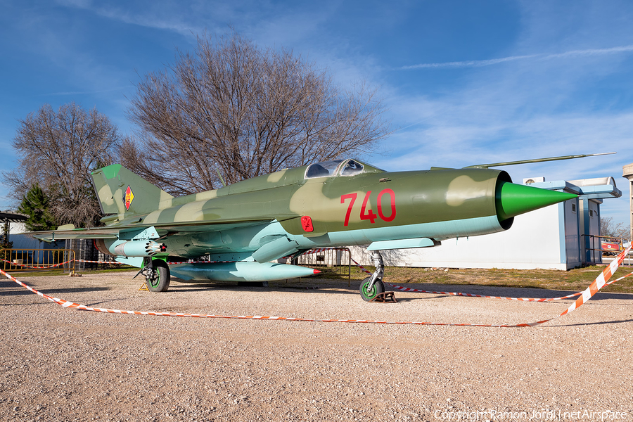 East German Air Force Mikoyan-Gurevich MiG-21SPS Fishbed-F (740) | Photo 292406