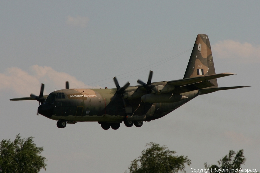 Hellenic Air Force (Polemikí Aeroporía) Lockheed C-130H Hercules (742) | Photo 554935
