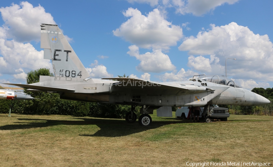 United States Air Force McDonnell Douglas F-15B Eagle (75-0084) | Photo 330005