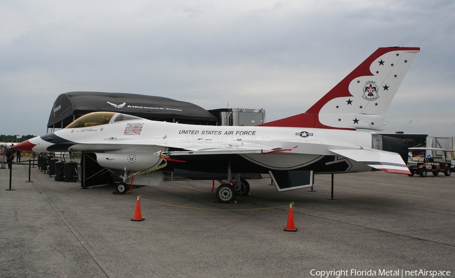 United States Air Force General Dynamics YF-16A Fighting Falcon (75-0745) | Photo 459236