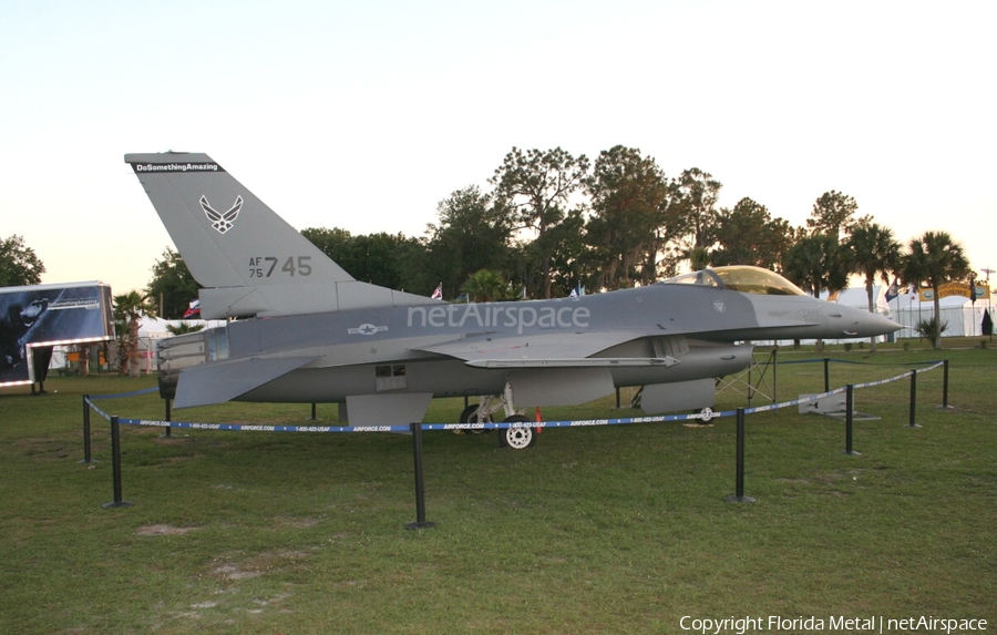 United States Air Force General Dynamics YF-16A Fighting Falcon (75-0745) | Photo 459237