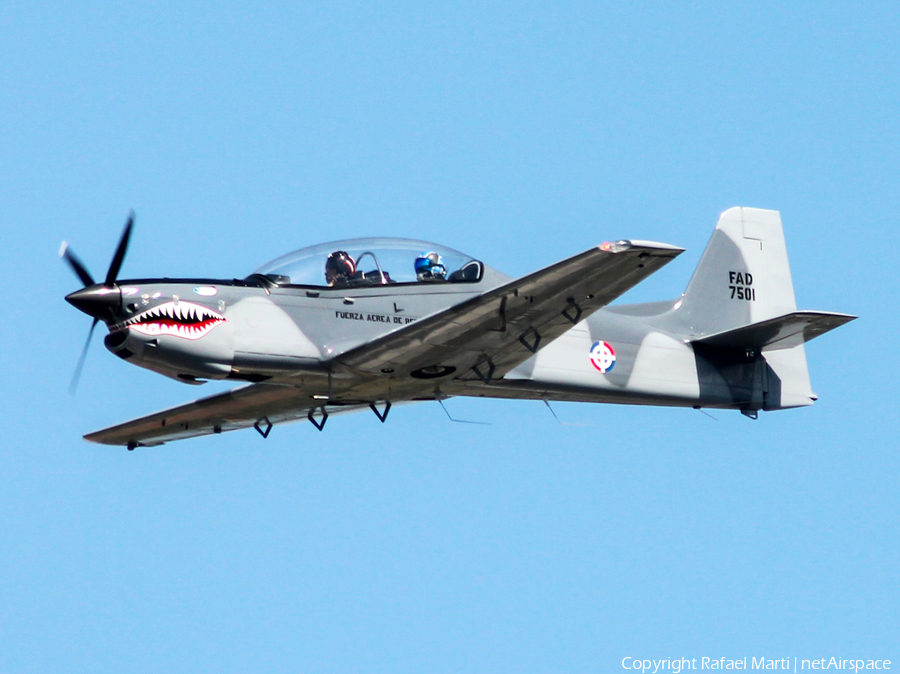 Dominican Republic Air Force (Fuerza Aerea Dominicana) Flying Legend TP-75 Dulus (7501) | Photo 617244