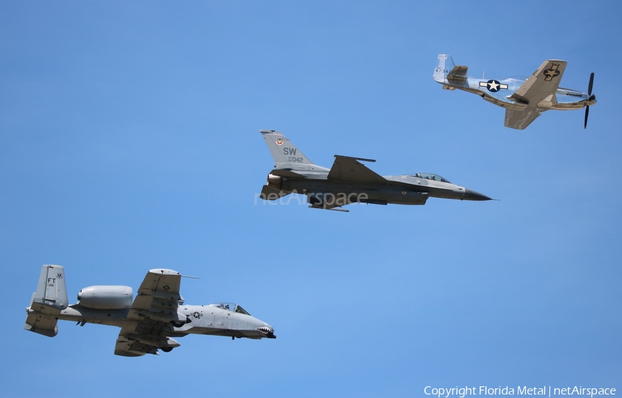 United States Air Force Fairchild Republic A-10C Thunderbolt II (79-0216) | Photo 330065