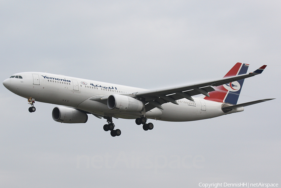 Yemenia Airbus A330-243 (7O-ADP) | Photo 397604