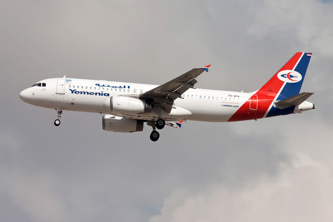 Yemenia Airbus A320-233 (7O-AFA) at  Dubai - International, United Arab Emirates