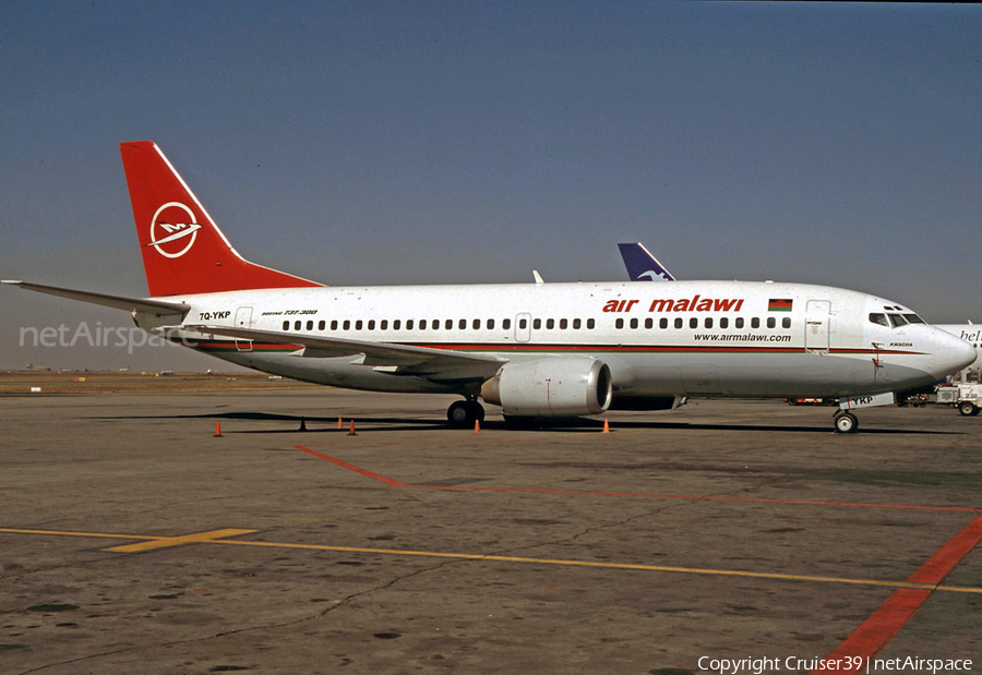 Air Malawi Boeing 737-33A (7Q-YKP) | Photo 541684