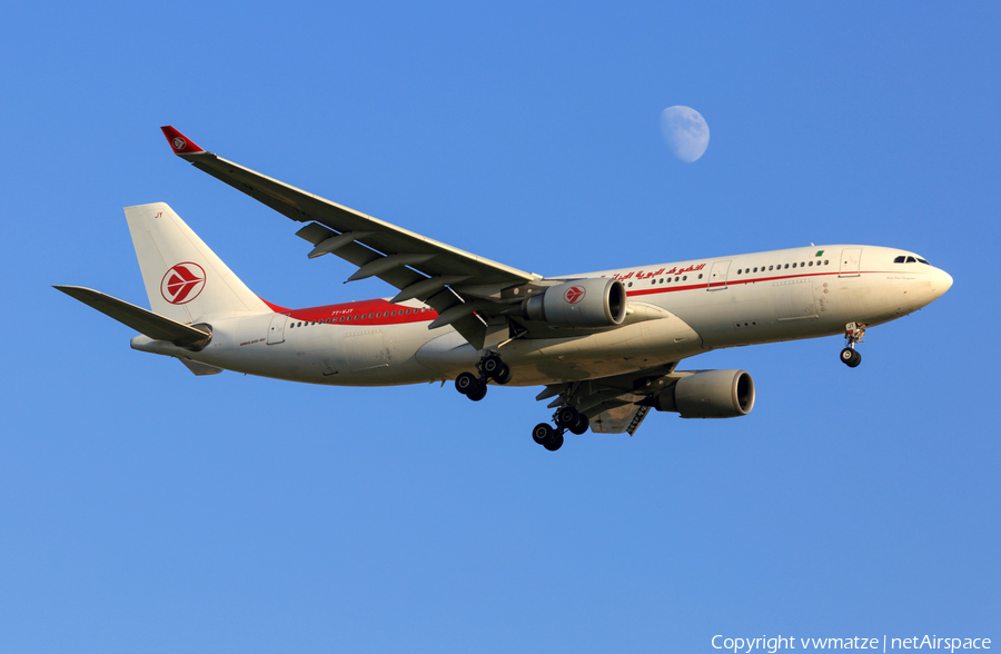 Air Algerie Airbus A330-202 (7T-VJY) | Photo 423202