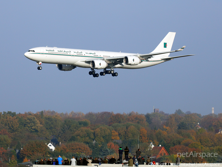 Algerian Government Airbus A340-541 (7T-VPP) | Photo 90056